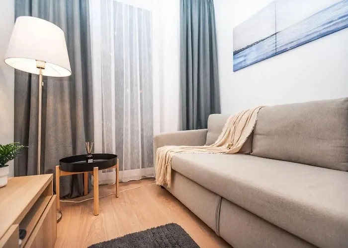 City Center Apartment - Modern & Elegant