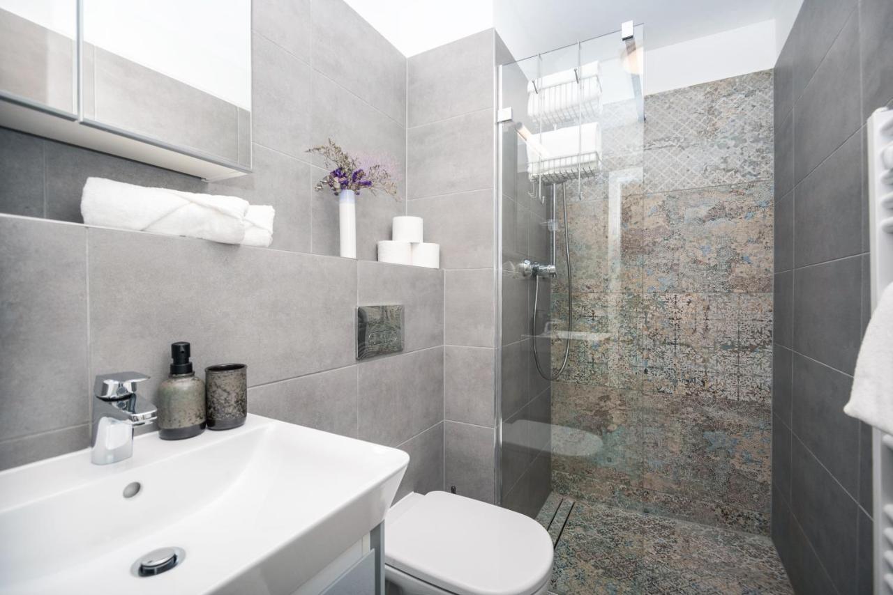 Center - Modern & Elegant Appartamento