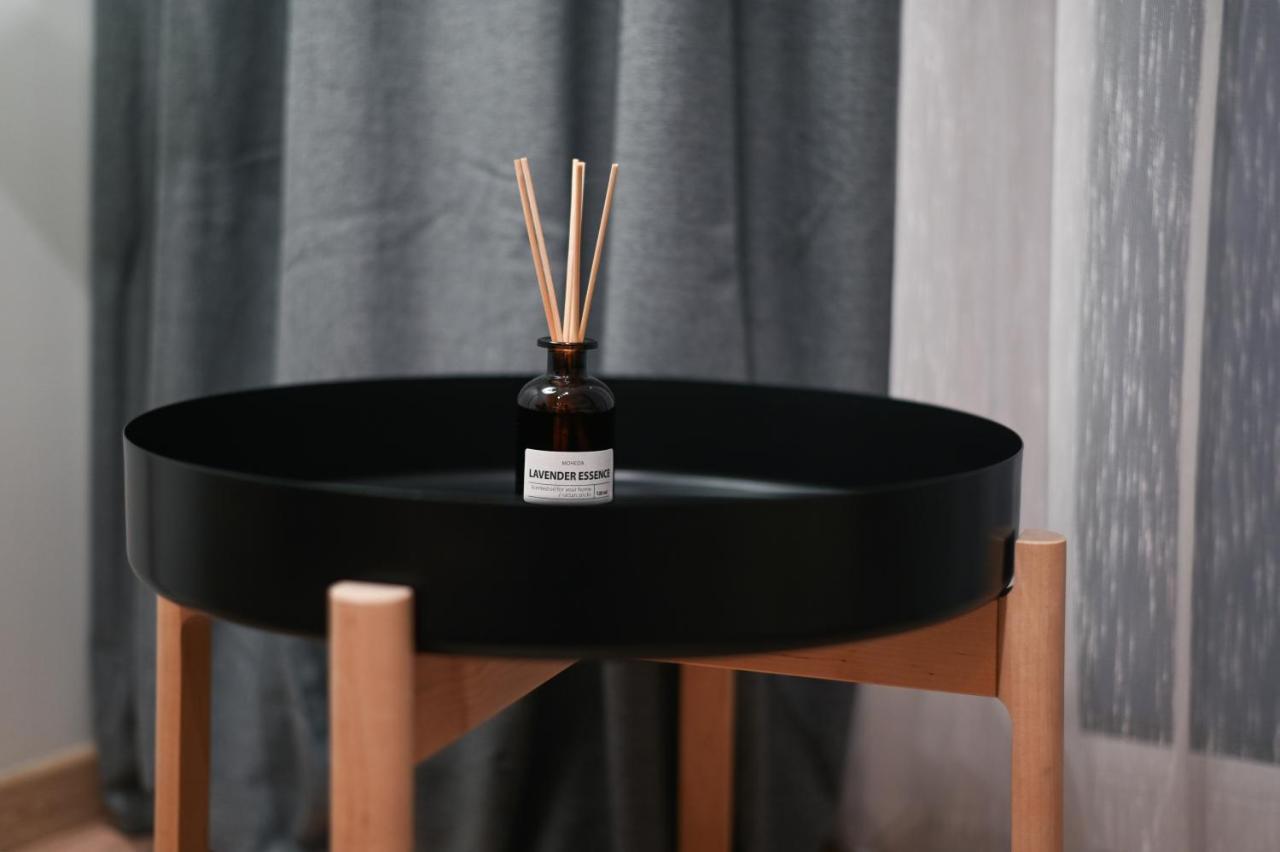 Center - Modern & Elegant *
